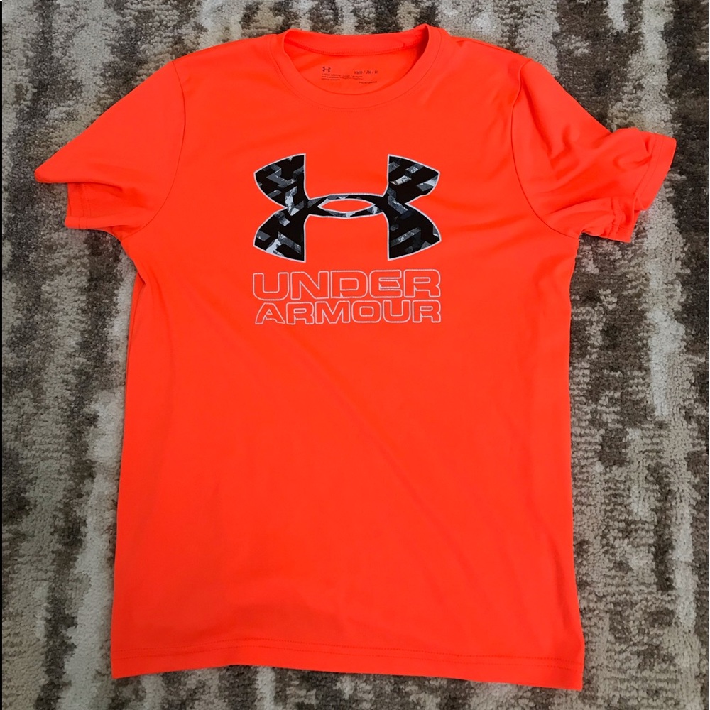 Under Armour tee